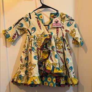 Jilly the Pug with Leaf and Feather Print 2T